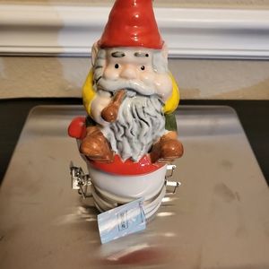 Airtight smoking knome for any spices. New in box